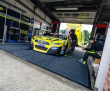 Florian Renauer Brands Hatch 2016 Ruhe vor dem Sturm